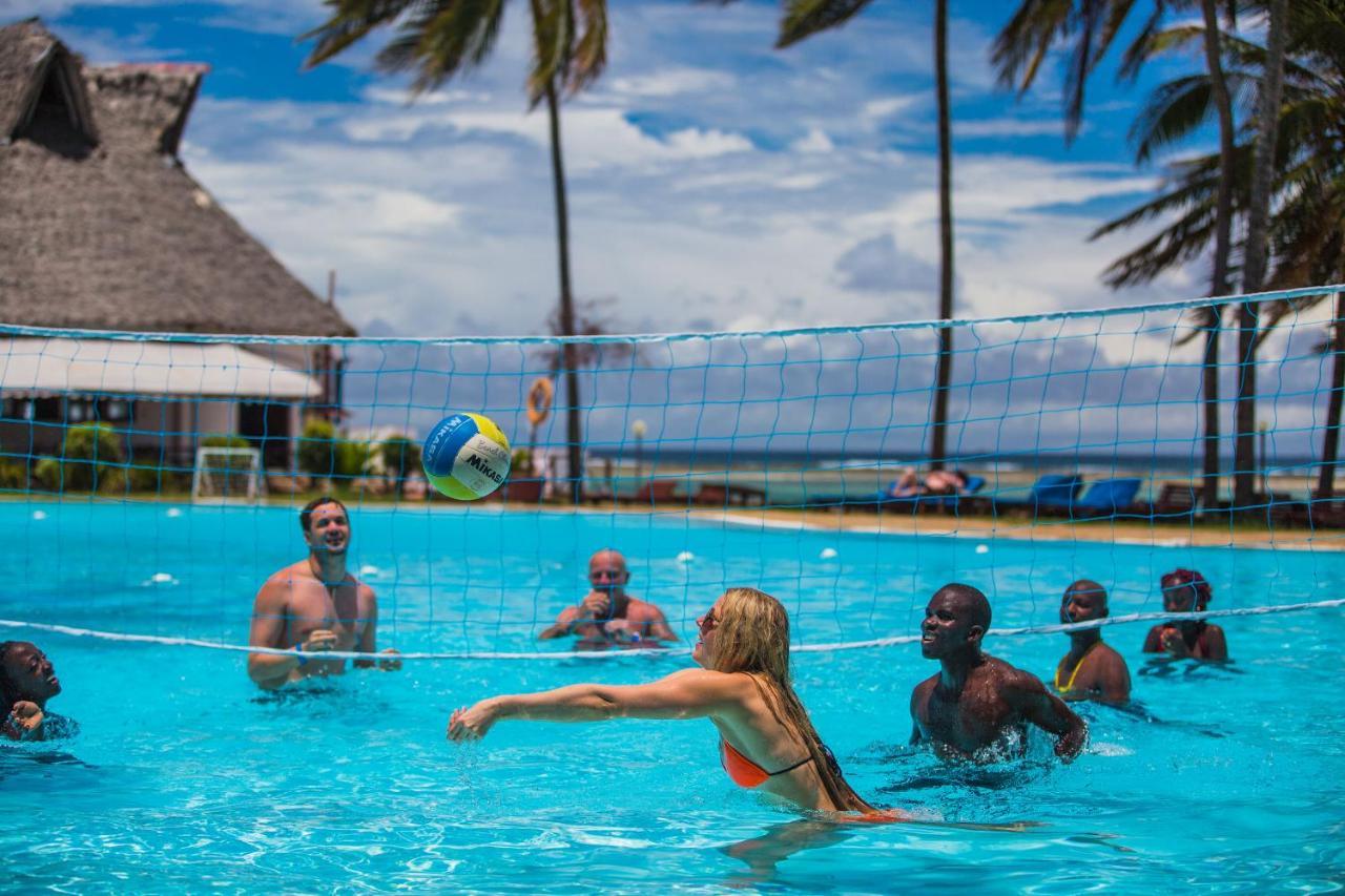 Reef Hotel Mombasa Exterior photo