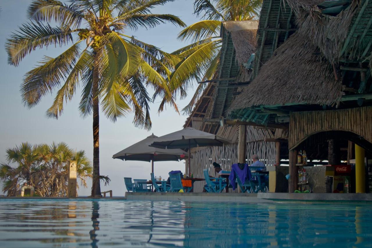 Reef Hotel Mombasa Exterior photo