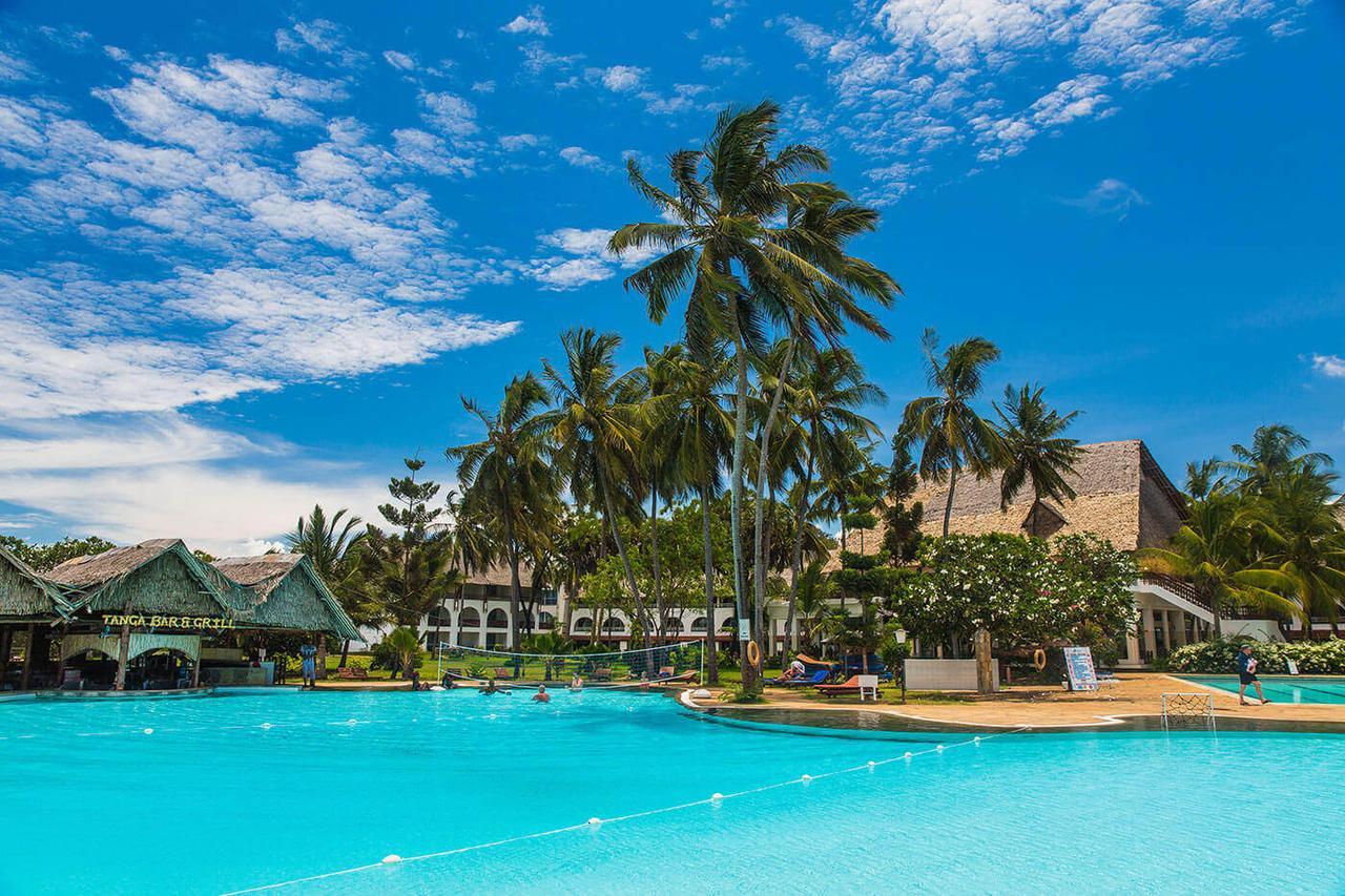 Reef Hotel Mombasa Exterior photo