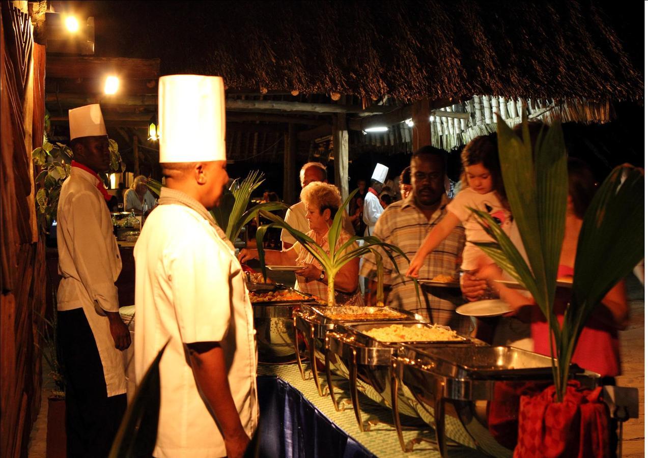 Reef Hotel Mombasa Exterior photo